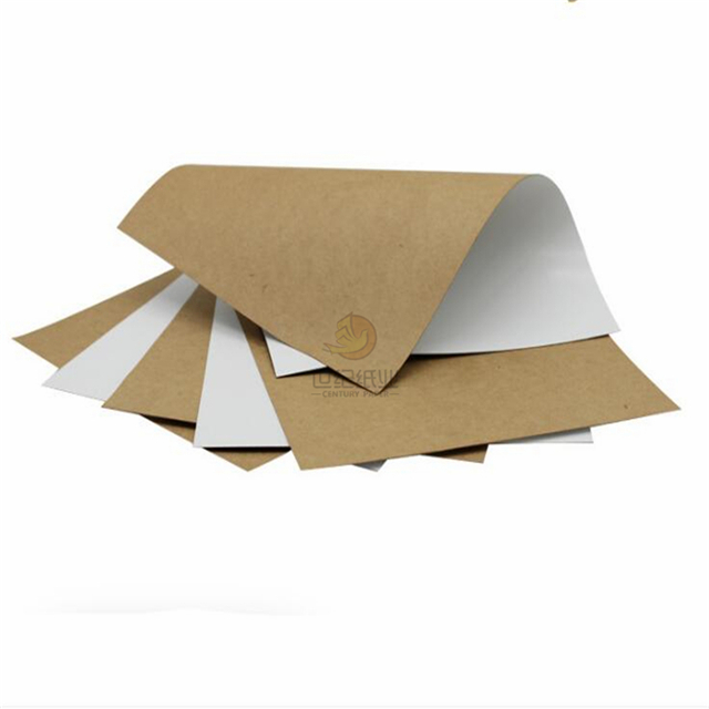 Papier kraft avec papier de carton de revêtement kraft de couleur blanche 200gr