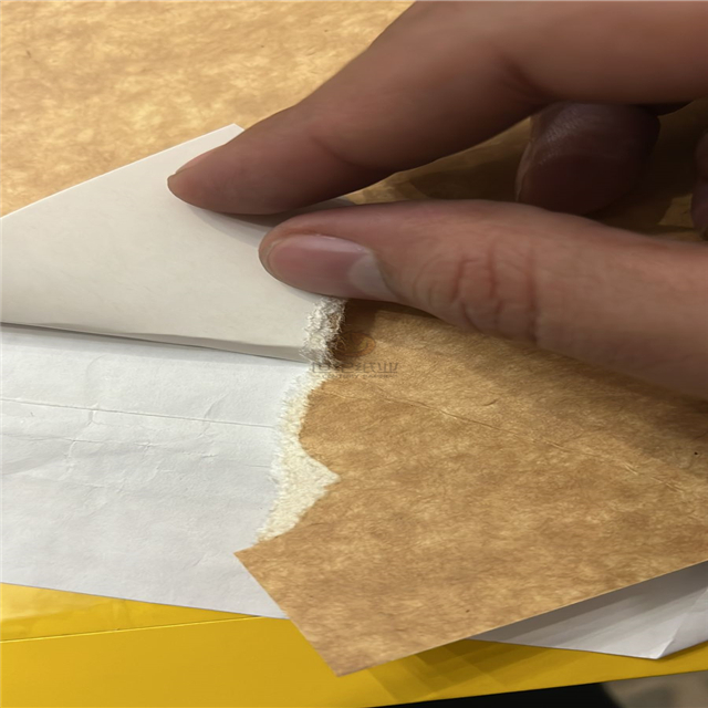1s Carton de papier d'emballage multicouche à revêtement blanc Kraft
