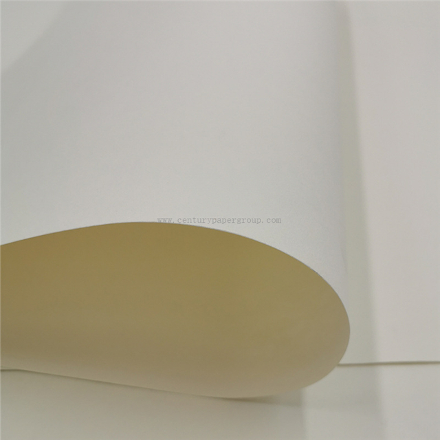 787*1092 70g/m2 Papier offset sans bois pour magazines